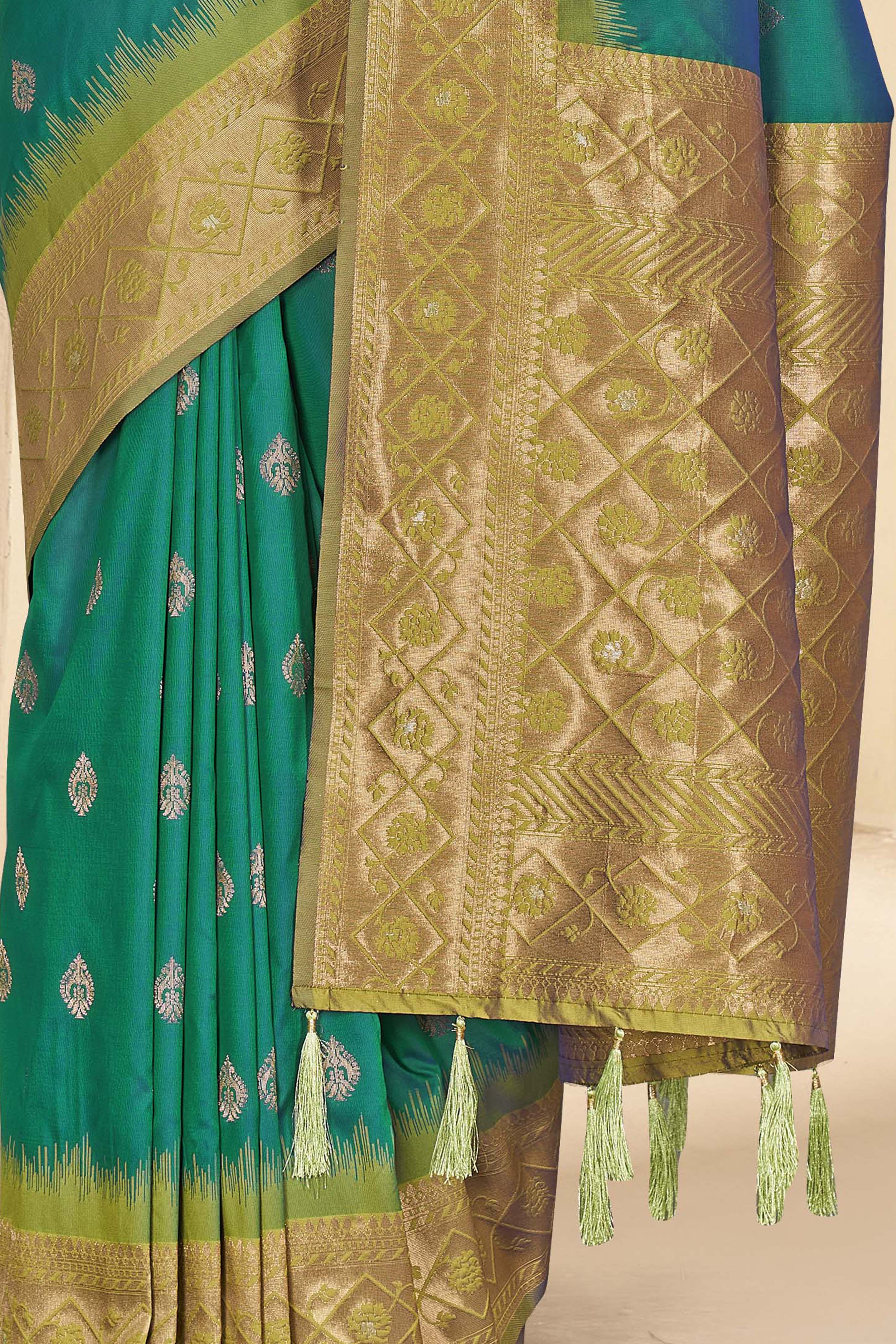 Green Soft Silk Floral Border Contrast Zari Woven Saree