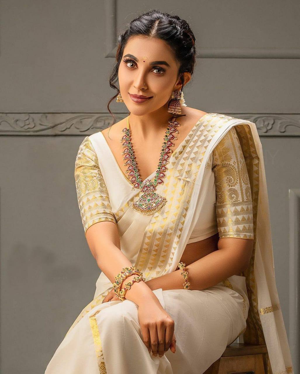 Special White Soft Banarasi Silk Saree