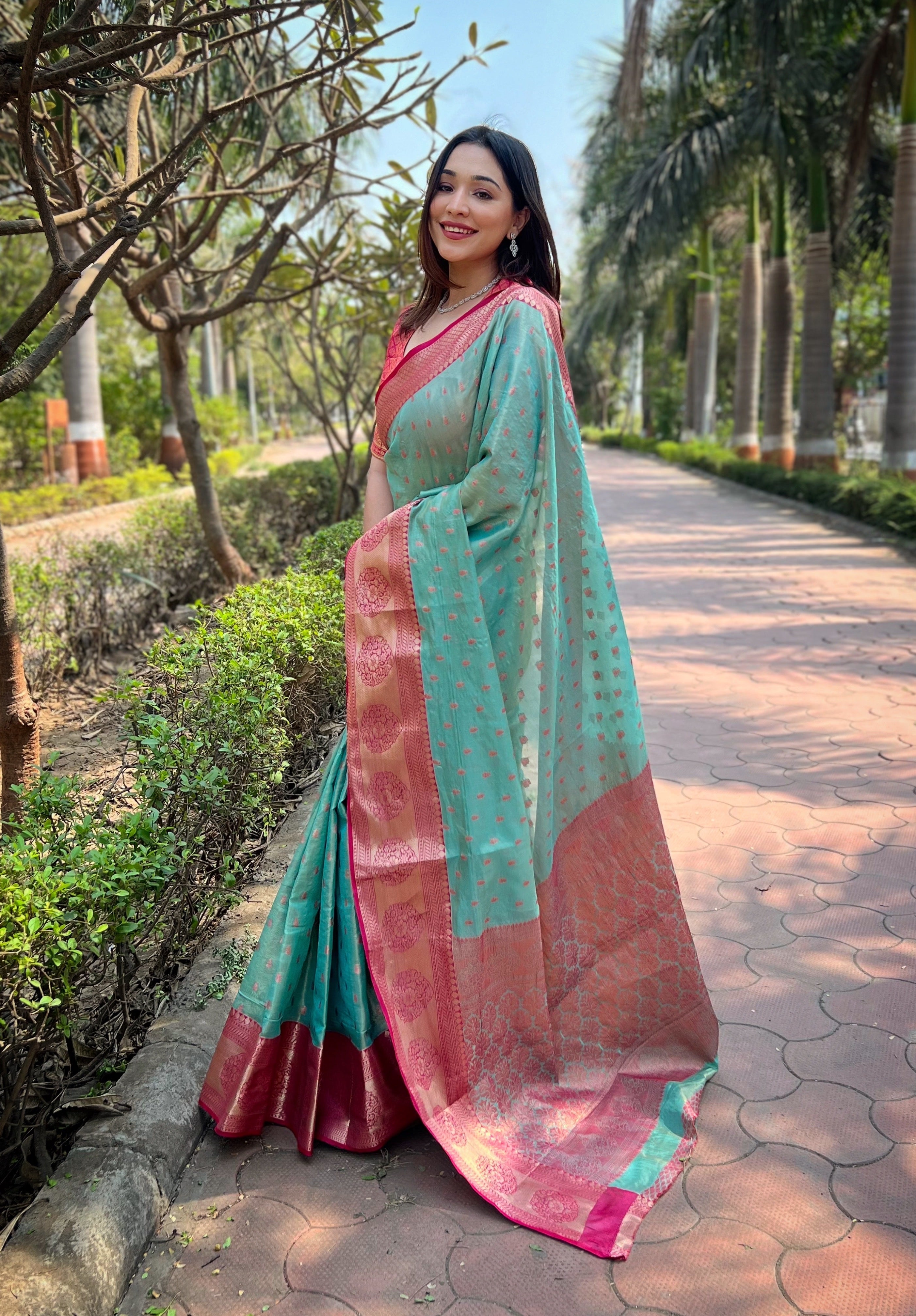 Sea Green Kanchipuram Tissue Silk Traditional Zari Woven Saree