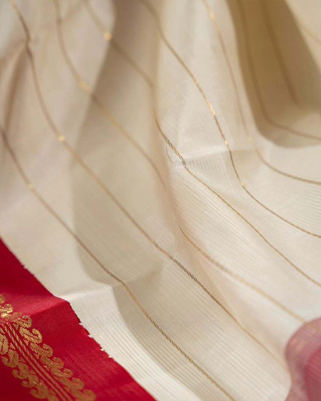 Off White Luxurious Soft Banarasi Silk Saree