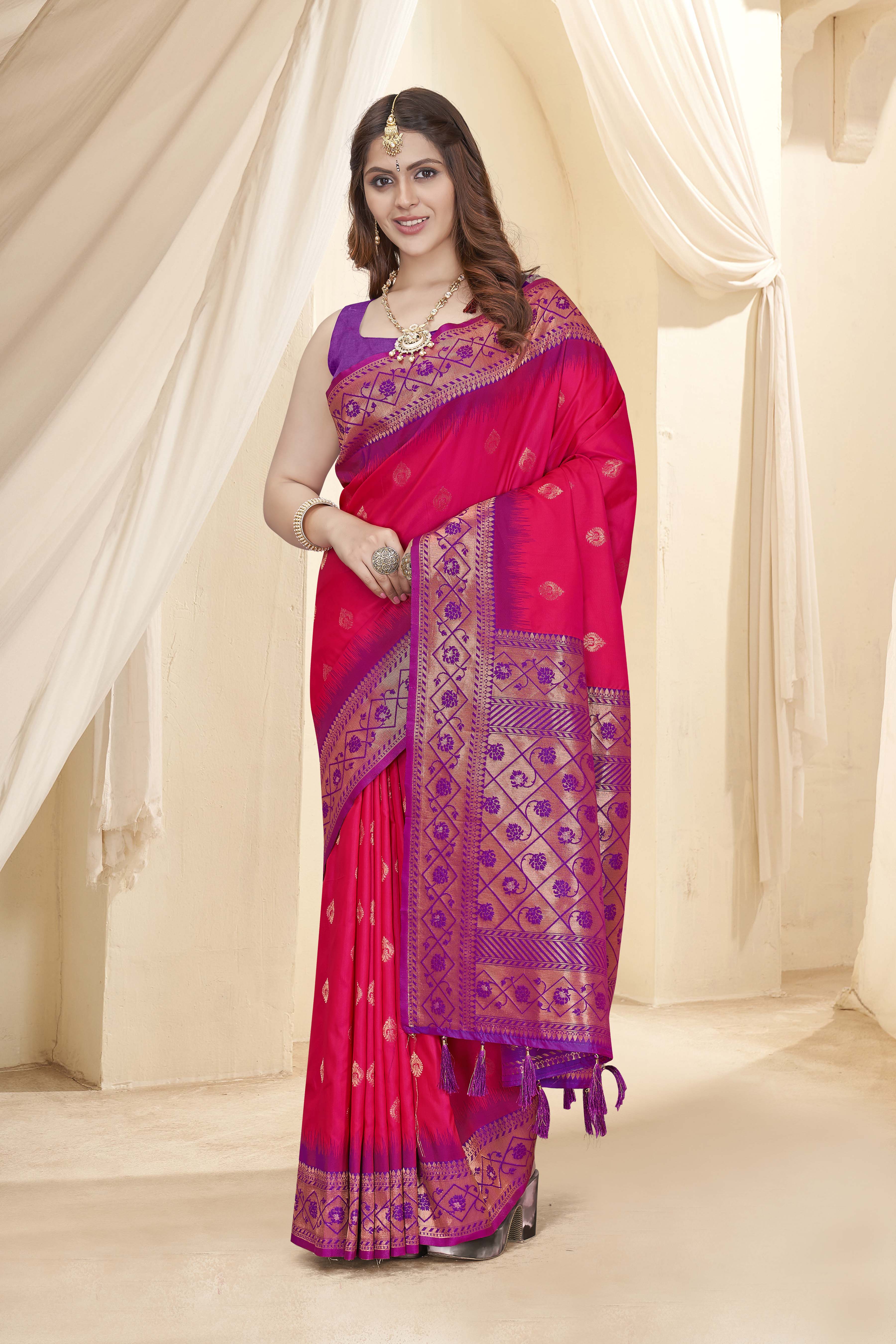 Red Soft Silk Floral Border Contrast Zari Woven Saree