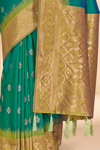 Green Soft Silk Floral Border Contrast Zari Woven Saree