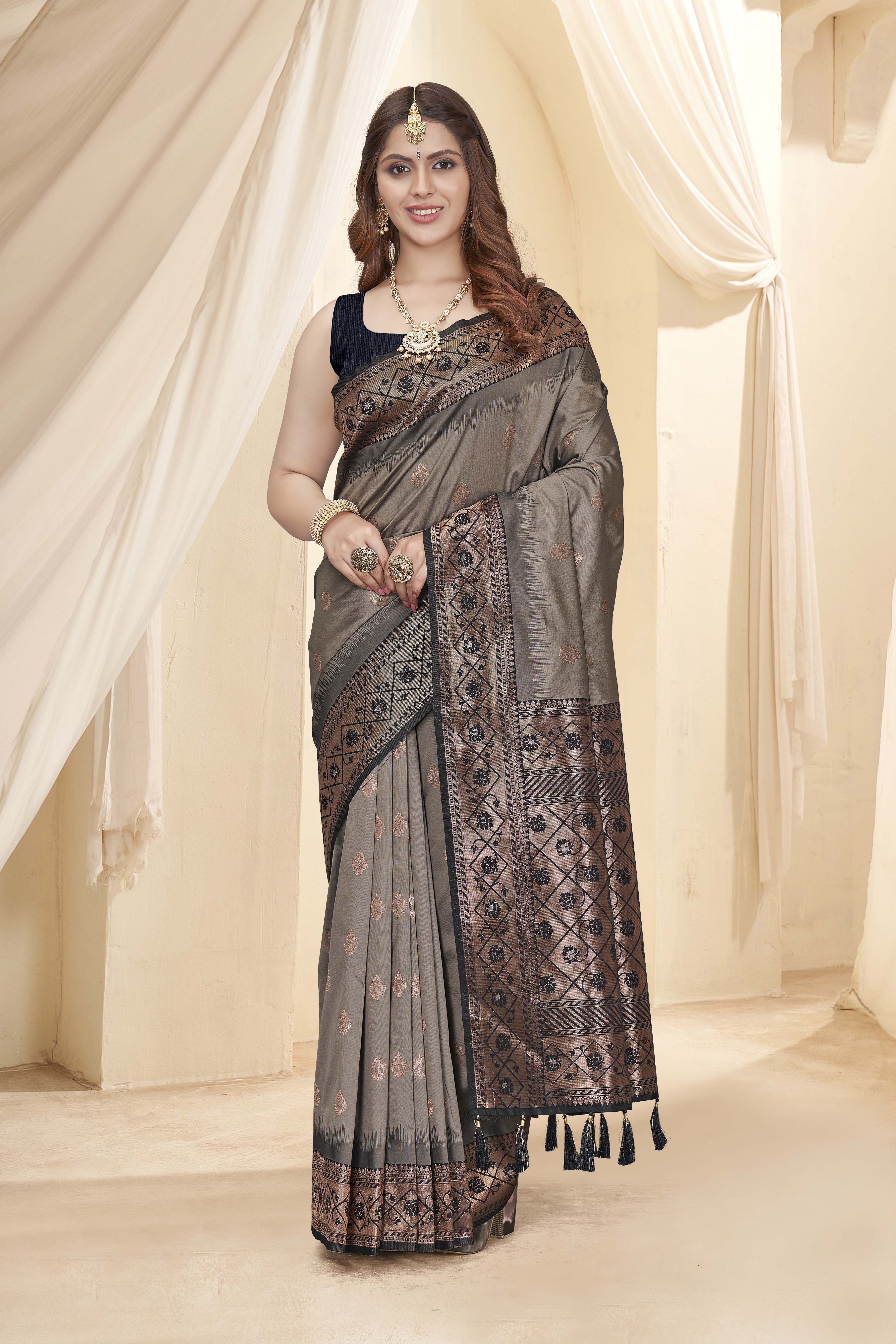 Grey Soft Silk Floral Border Contrast Zari Woven Saree
