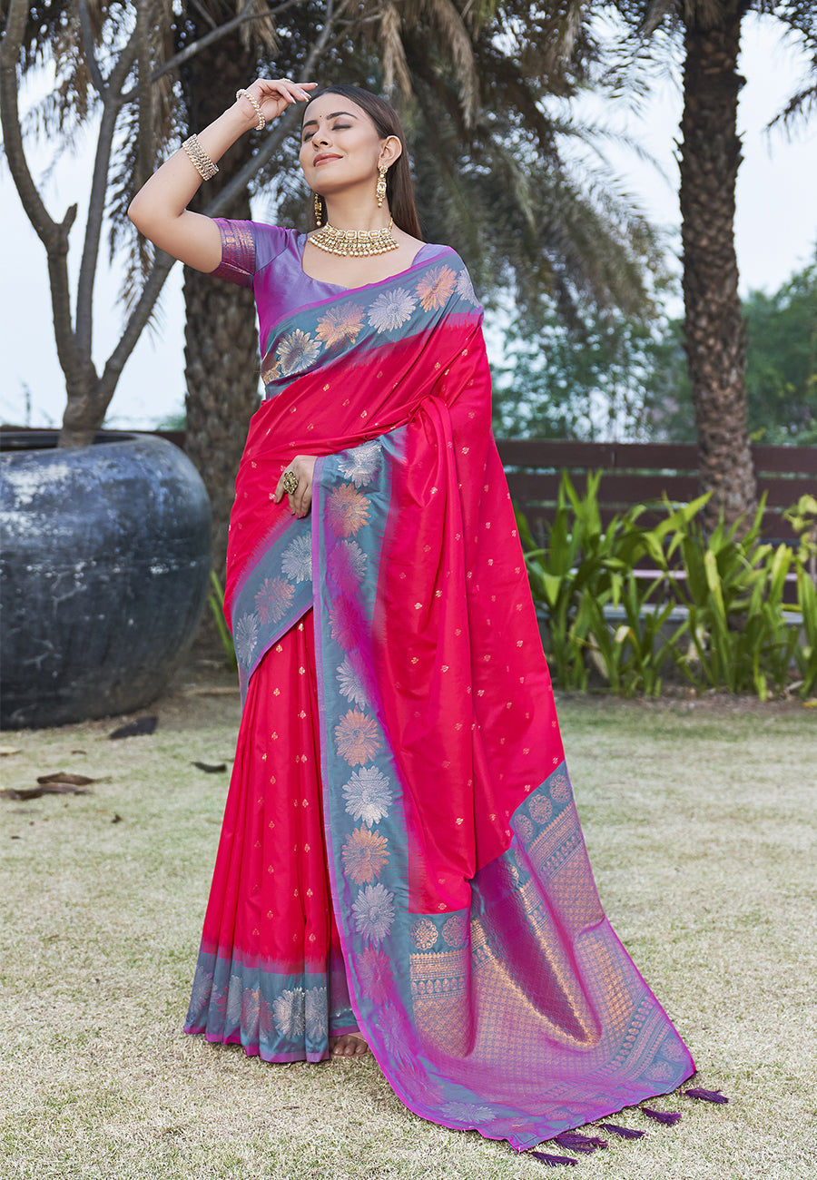 Stylish Pink Colour Soft Silk Zari Woven Floral Border Saree