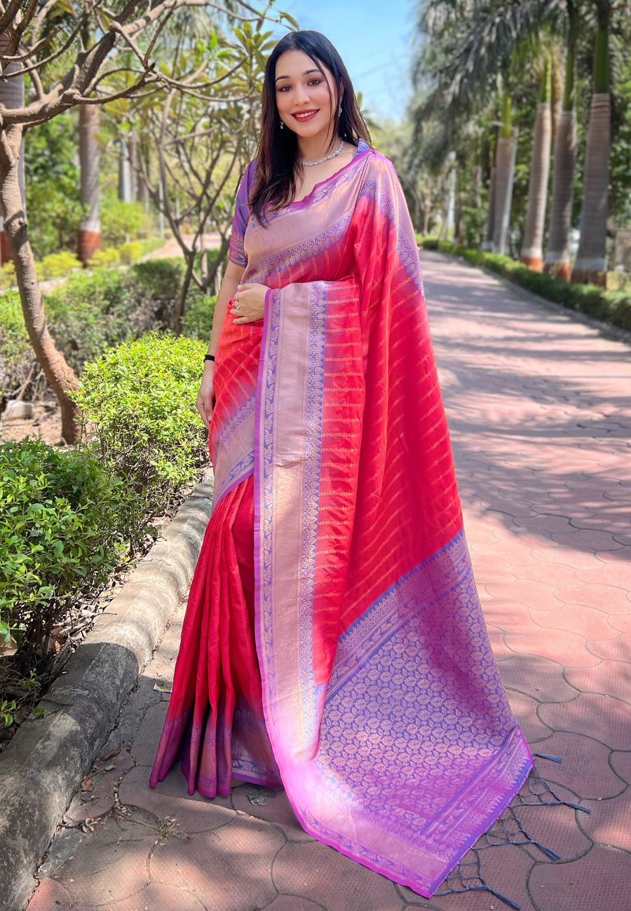 Gajri Soft Silk Floral Border Contrast Zari Woven Saree