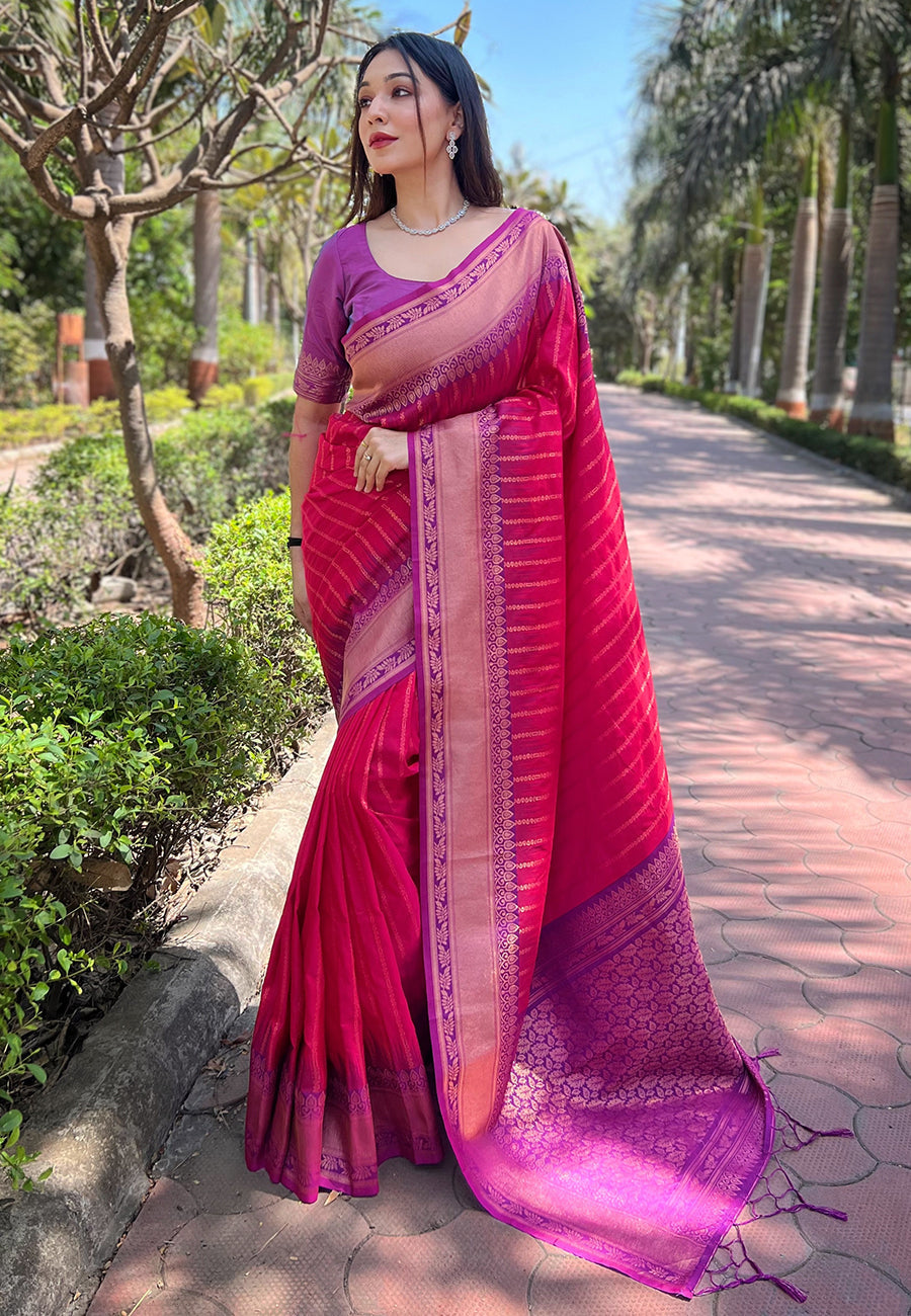 Pink Soft Silk Floral Border Contrast Zari Woven Saree