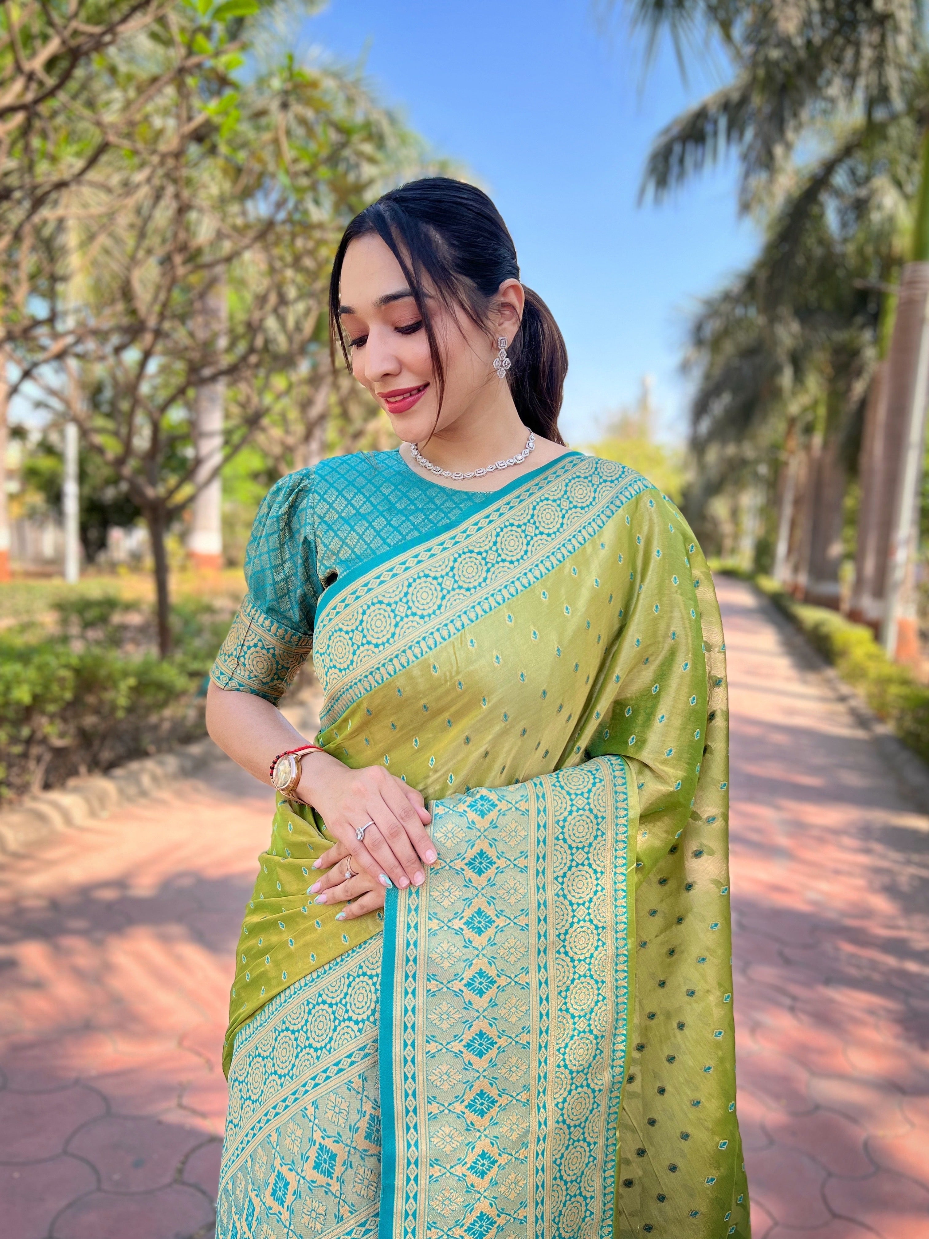 Green Pure Tissue Zari Woven Saree With Contrast Weaves