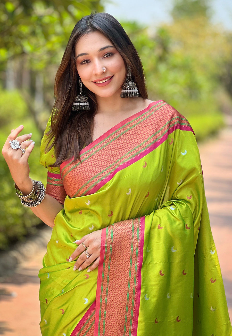 Parrot Green Contrast Zari Woven Chaand Yeola Paithani Silk Saree