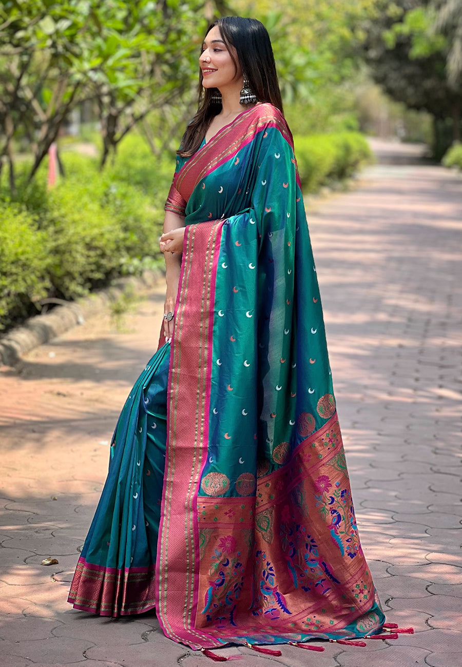Green Contrast Zari Woven Chaand Yeola Paithani Silk Saree