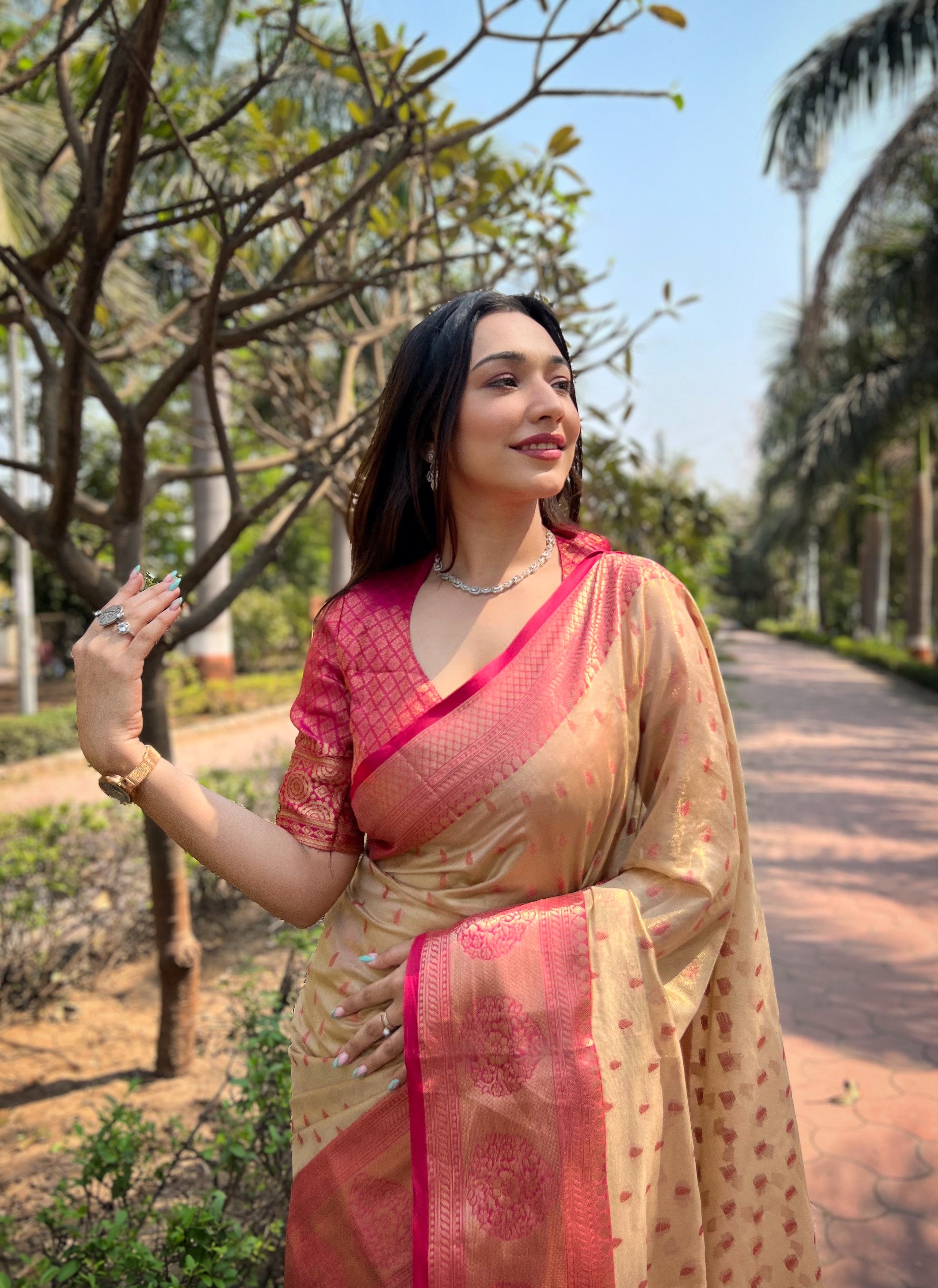 Beige Kanchipuram Tissue Silk Traditional Zari Woven Saree