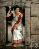 White & Red Palkhi Archaic Traditional Kanchi Soft Silk Sari With Attached Blouse