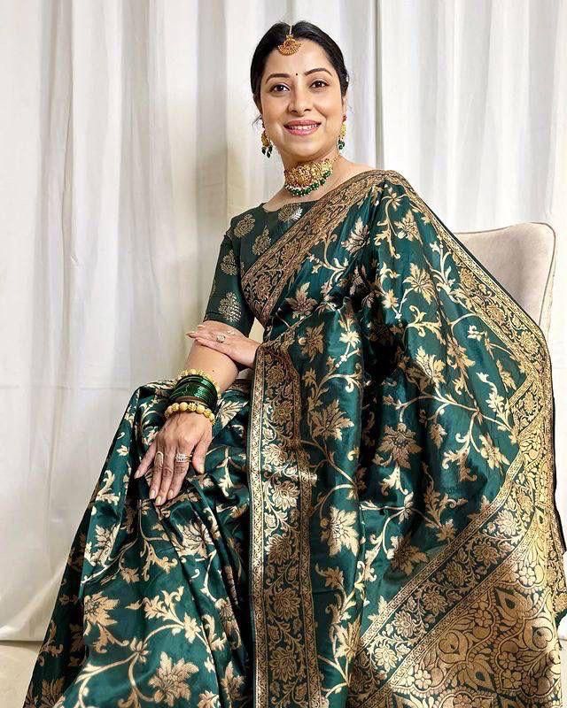 Fructuous Green Banarasi Silk Saree