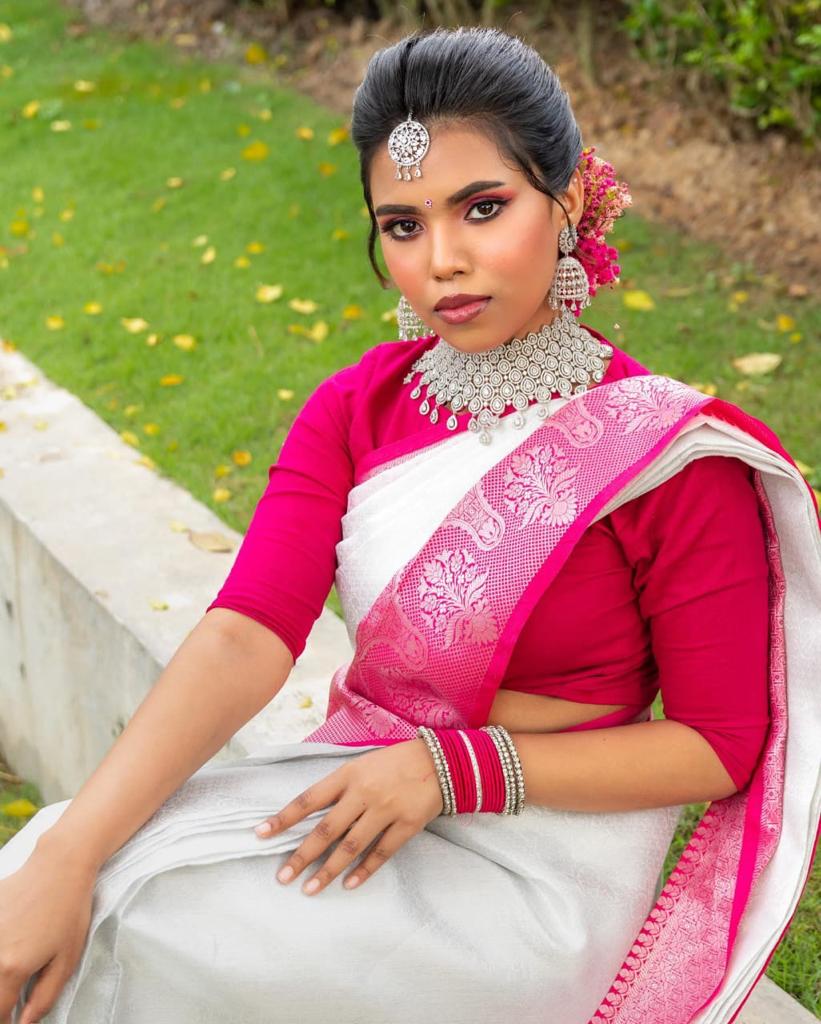 White & Pink Border Kanjipuram Soft Silk Saree