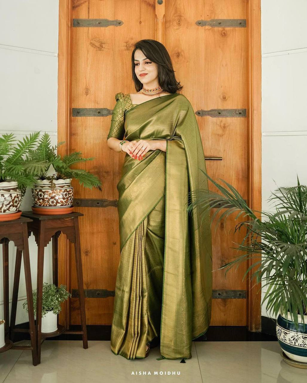 Light Green Banarsi Saree & Blouse Golden Zari Weaving