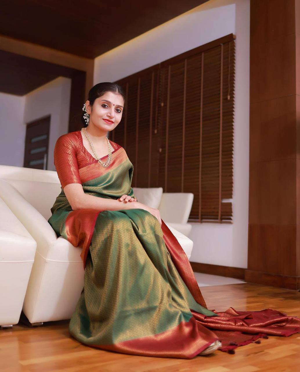 Beautiful Green And Red With Gold Weaving Work Banarasi Lichi Silk .