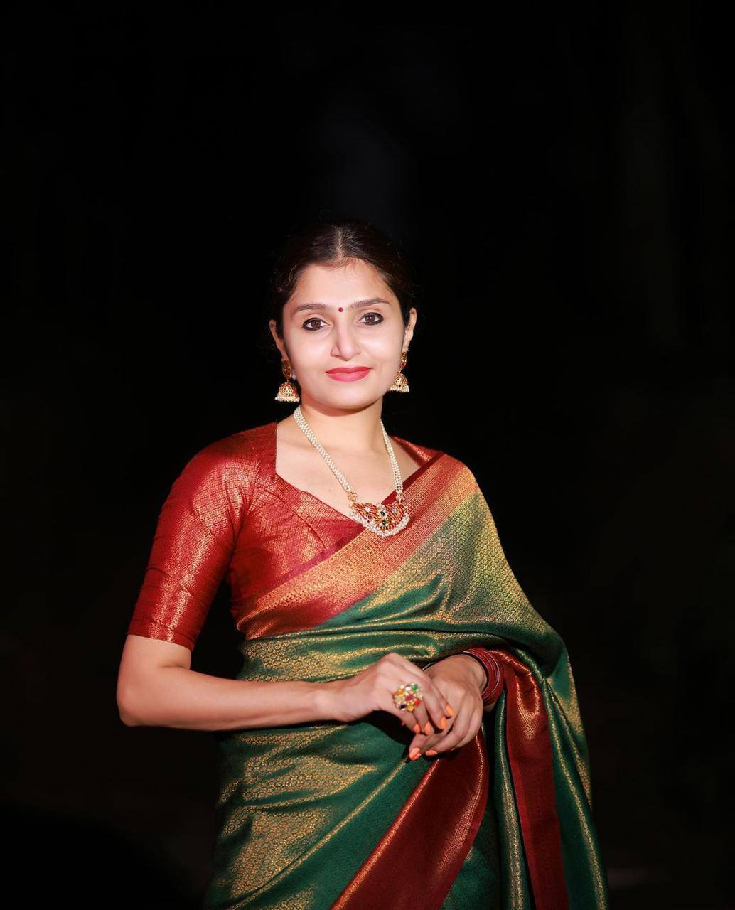 Beautiful Green And Red With Gold Weaving Work Banarasi Lichi Silk .