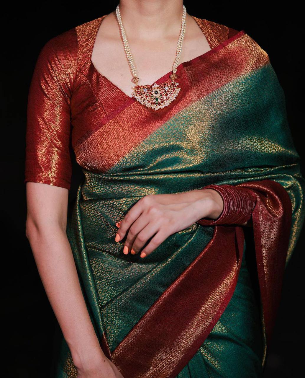 Beautiful Green And Red With Gold Weaving Work Banarasi Lichi Silk .
