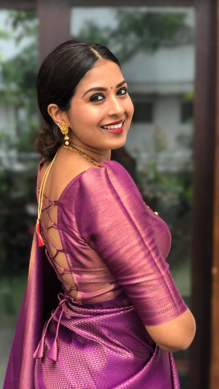Purple  Pink Trending Lichi Silk Saree For Wedding