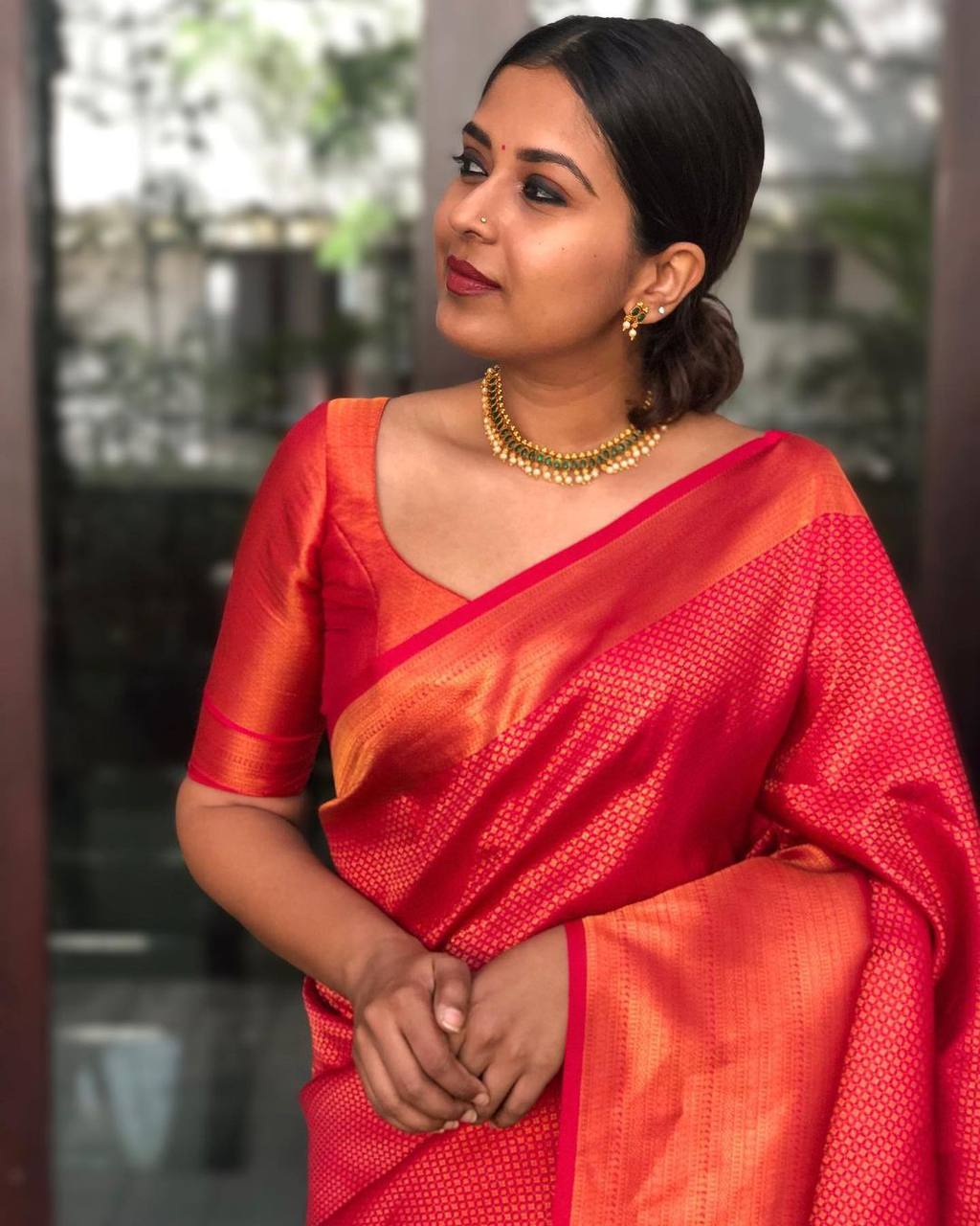 Rose Red Traditional Lichi Silk Saree With Weaving Work