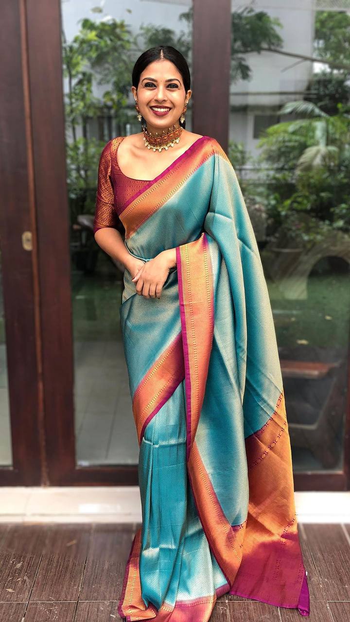 Skyblue Trending Lichi Silk Saree For Wedding