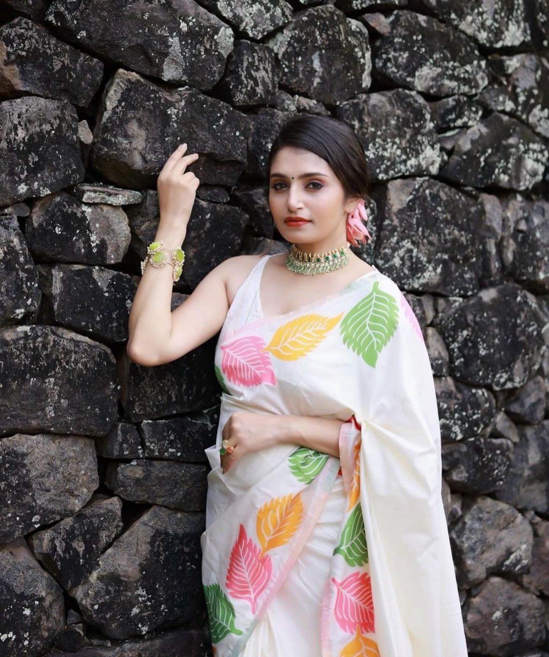 Sensational White Soft Silk Saree