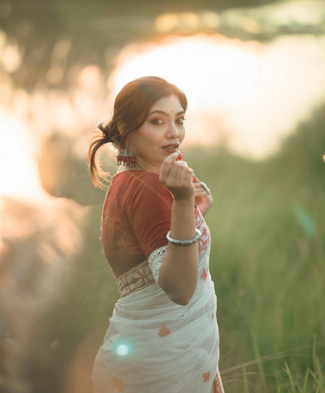 Beleaguer White Cotton Silk Saree