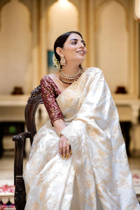 Snappy Off White Soft Silk Saree